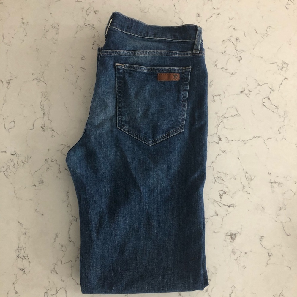 Mid blue Joe’s Jeans in Classic fit size 32